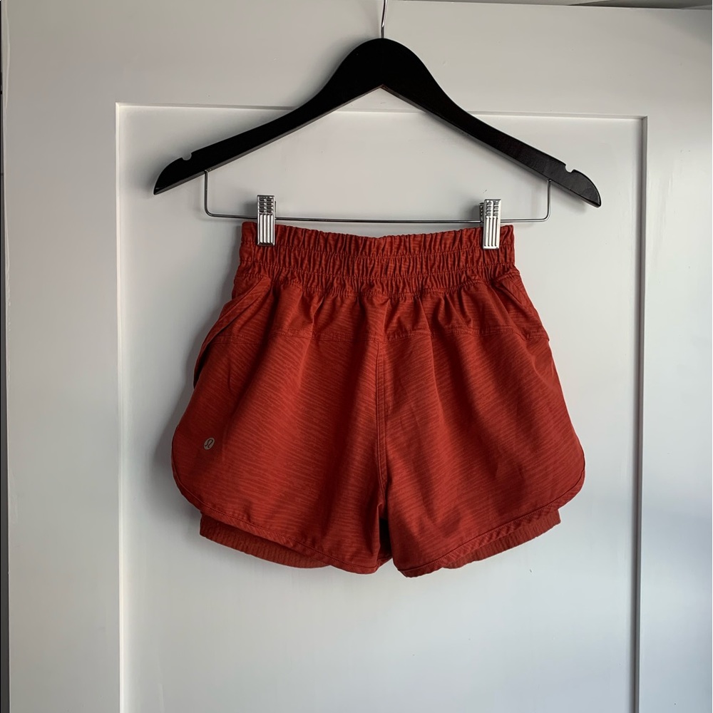 LULU LEMON running short